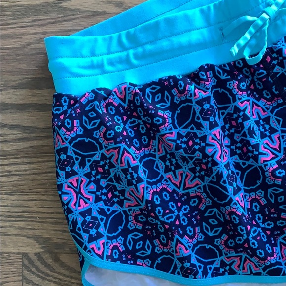 Fabletics Suva Run short II - Picture 3 of 7